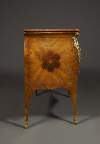 SUPERBLY DRAWN AND PROPORTIONED PAIR OF WALNUT AND GILT BRONZE MOUNTED COMMODES
