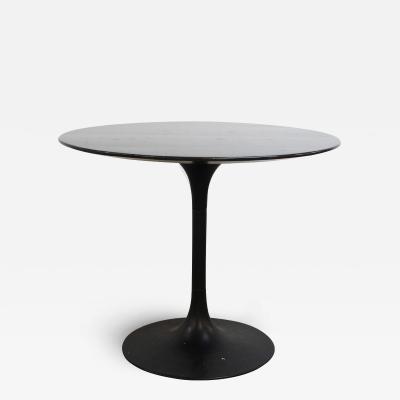 Saarinen Style Table