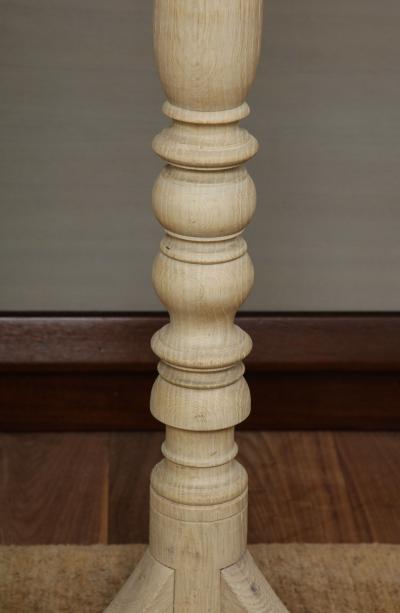 Sandblasted Oak Valet