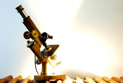 Sang Pil Bae Bausch and Lomb microscope lamp