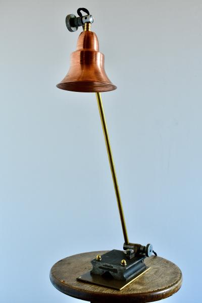 Sang Pil Bae E A desk lamp