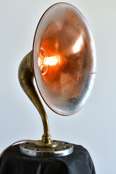 Sang Pil Bae Gramophone table lamp