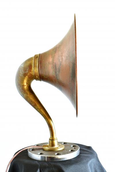 Sang Pil Bae Gramophone table lamp