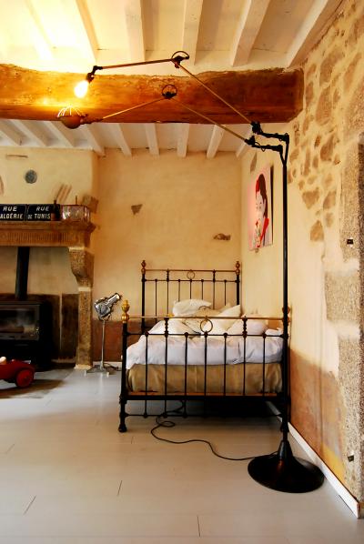 Sang Pil Bae O C White Y stand floor lamp