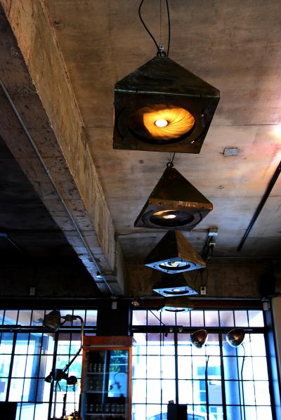 Sang Pil Bae Pyramid Iris pendant