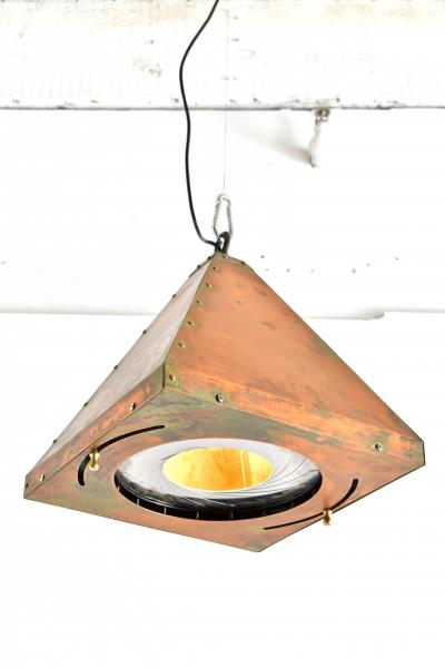 Sang Pil Bae Pyramid Iris pendant