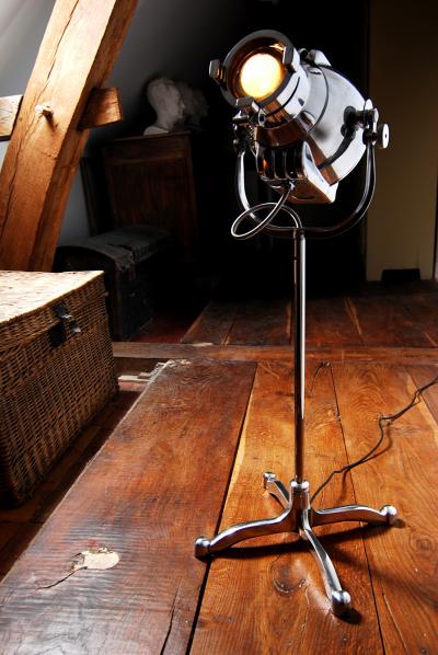 Sang Pil Bae Strands desk lamp
