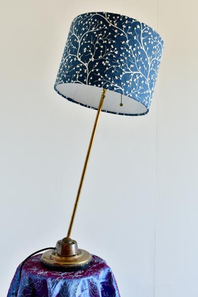 Sang Pil Bae Tilted blue tree table lamp