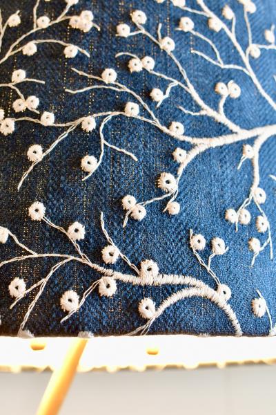 Sang Pil Bae Tilted blue tree table lamp