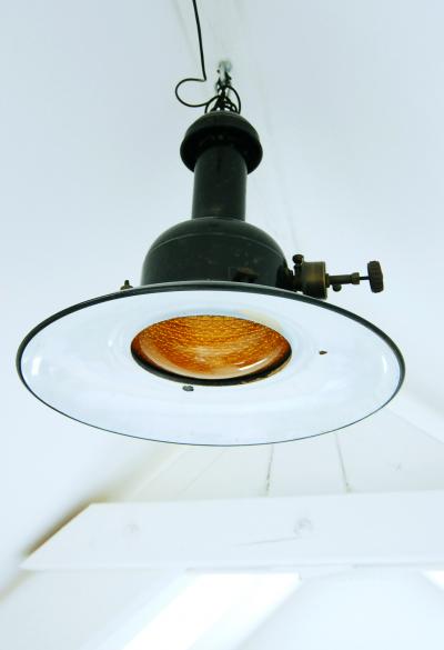 Sang Pil Bae Torino gas pendant