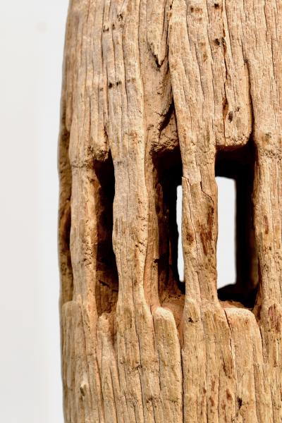 Sang Pil Bae Totem table lamp