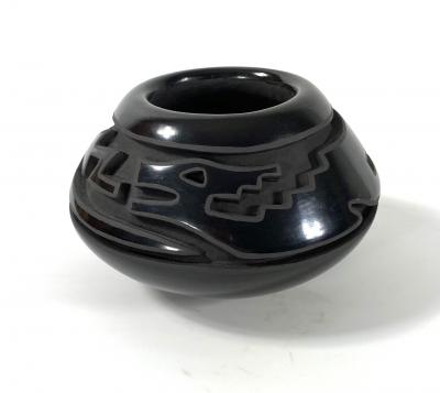 Santa Clara jar by Sally Tafoya