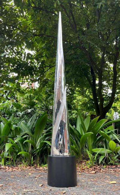 Santiago Medina ENCANTO OUTDOOR MONUMENTAL