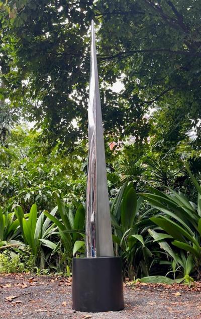 Santiago Medina ENCANTO OUTDOOR MONUMENTAL