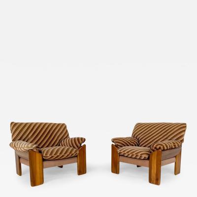 Sapporo Mobil Girgi Pair of Italian Mid Century Armchairs by Sapporo for Mobil Girgi