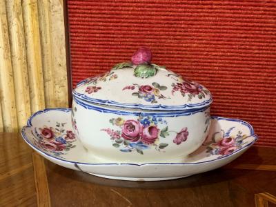 Sauce Boat with Presentair