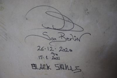 Sax Berlin Black Skulls