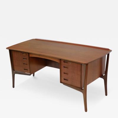 Scandinaivna Modern Teak Executive Desk Designed by Svend Madsen