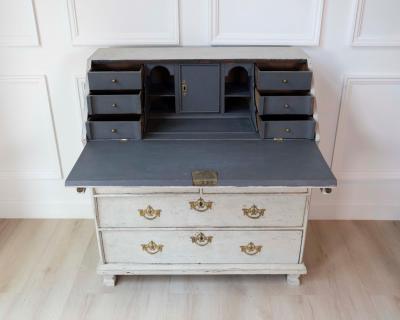 Scandinavian 18th Century Bureau c 1790