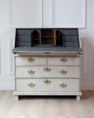 Scandinavian 18th Century Bureau c 1790