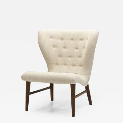 Scandinavian Curved Easy Chair With Wooden Legs Scandinavia ca 1950s