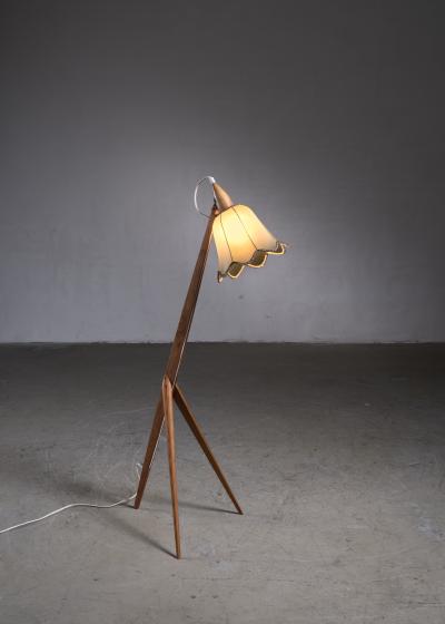 Scandinavian Modern pine tripod floor lamp