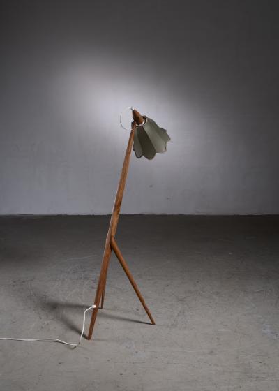 Scandinavian Modern pine tripod floor lamp