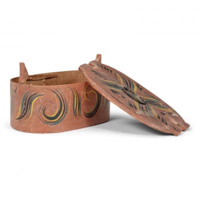 Scandinavian Tine or Svepask Painted Bentwood Oval Shape Box