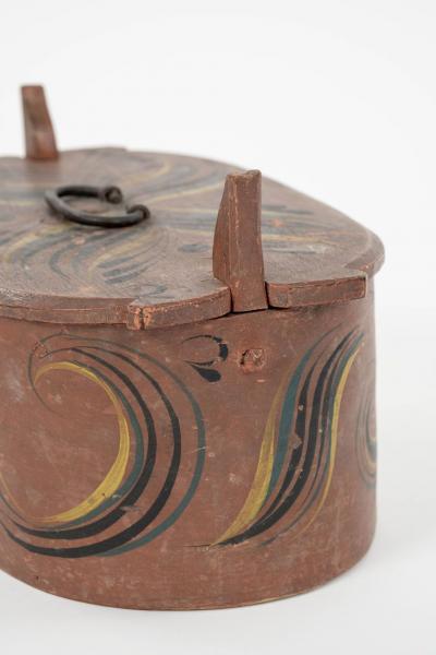 Scandinavian Tine or Svepask Painted Bentwood Oval Shape Box