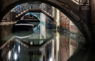 Scene of Venice on Aluminum