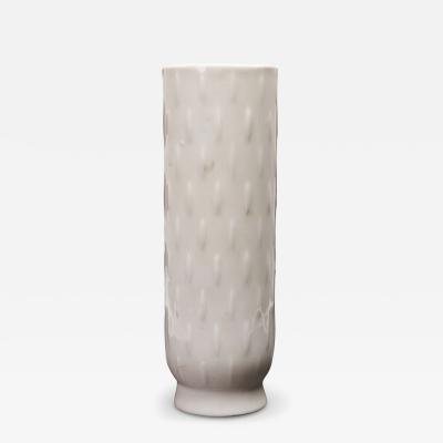 Schumann Artzberg Bavarian German Mid Century White Porcelain Raised Vertical Li