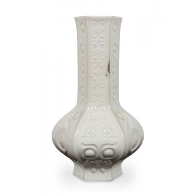 Schumann Arzberg Bavarian German Mid Century White Porcelain with Incised Spiral