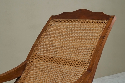 Sculptural Colonial Chaise Longue in Wood and Webbing Early 20th Century