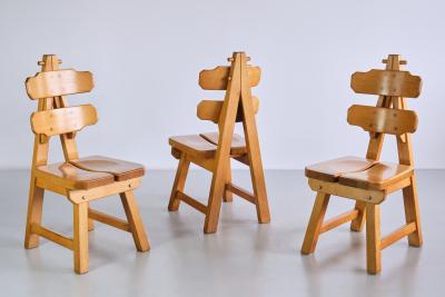 Sculptural Set of Six Brutalist Dining Chairs in Solid Oak France 1960s