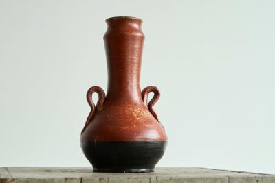 Sculptural Vase in Red and Black Pottery Early 20th Century