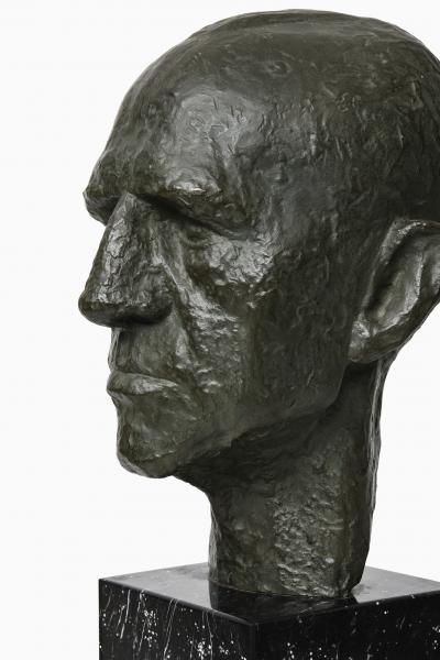 Sculpture Portrait of General Harald Petri