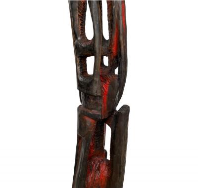 Sculpture Totem red