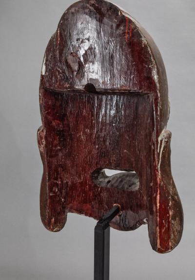 Sculpture of Wood Hoti Figure Head