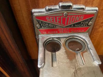 Seeburg Symphonola Modernistic Model C 1936 Restored Juke Box