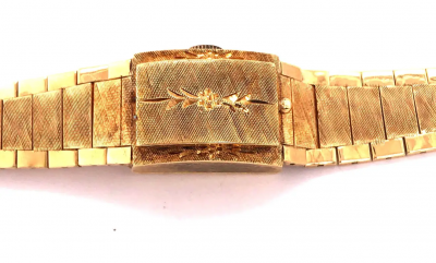 Sellita Ladies 14 Karat Gold Bracelet Wristwatch Swiss 17 Jewels