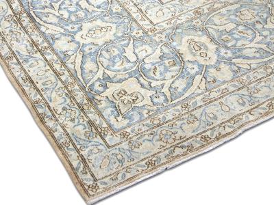 Semi Antique Persian Kerman Rug 128 x 176 