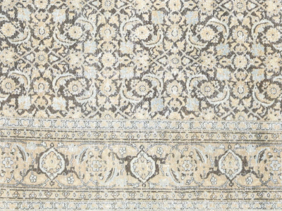 Semi Antique Persian Tabriz Rug 75 x 103 