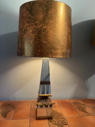 Serge Roche MODERNE OBELISK MIRRORED LAMPS WITH ORIGINAL GOLD EGLOMAISE FINISH SHADES