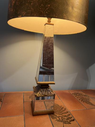 Serge Roche MODERNE OBELISK MIRRORED LAMPS WITH ORIGINAL GOLD EGLOMAISE FINISH SHADES