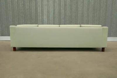 Sergio Rodrigues Brazilian Modern Caola Sofa in Green fabric Hardwood Sergio Rodrigues 1960