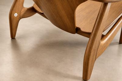 Sergio Rodrigues Pair of Diz Armchairs in Hardwood by Sergio Rodrigues Design 2001 Lot 1206