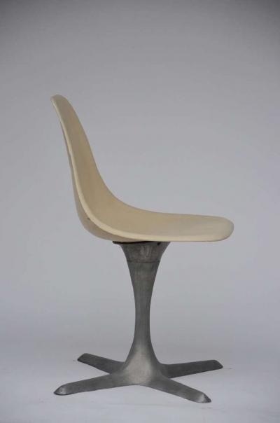 Set Of 4 American 70s Brushed Aluminum And Eggshell Chairs