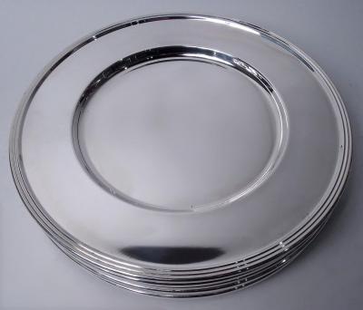 Set of 12 Italian Modern Silver 12 Inch Dinner Plates