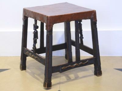 Set of 4 Chokwe stools by in wood and leather Africain art circa 1930