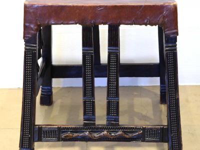 Set of 4 Chokwe stools by in wood and leather Africain art circa 1930